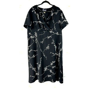 Herman Geist Dress Womens 20W Black White Floral‎ Design V Neck Short Sleeve